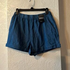 FOREVER 21 Juniors cotton navy shorts size M